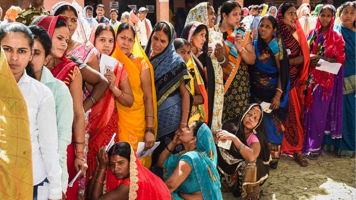 बिहार में नीतीश कुमार नेतृत्व में राष्ट्रीय जनतांत्रिक गठबंधन की धाँस की जीत— नीतीश की बड़ी वापसी